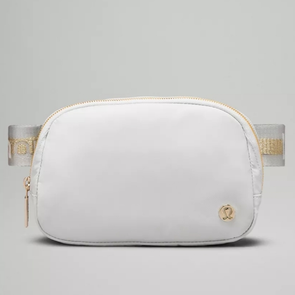 Lululemon Everywhere Belt Bag 1L Wordmark